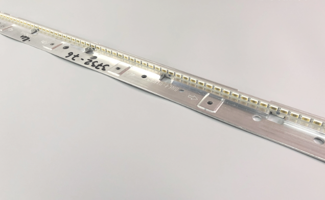 Подсветка на радиаторе BN64-01645A (R и L комплект) для Samsung UE 46D6510 Б.У.