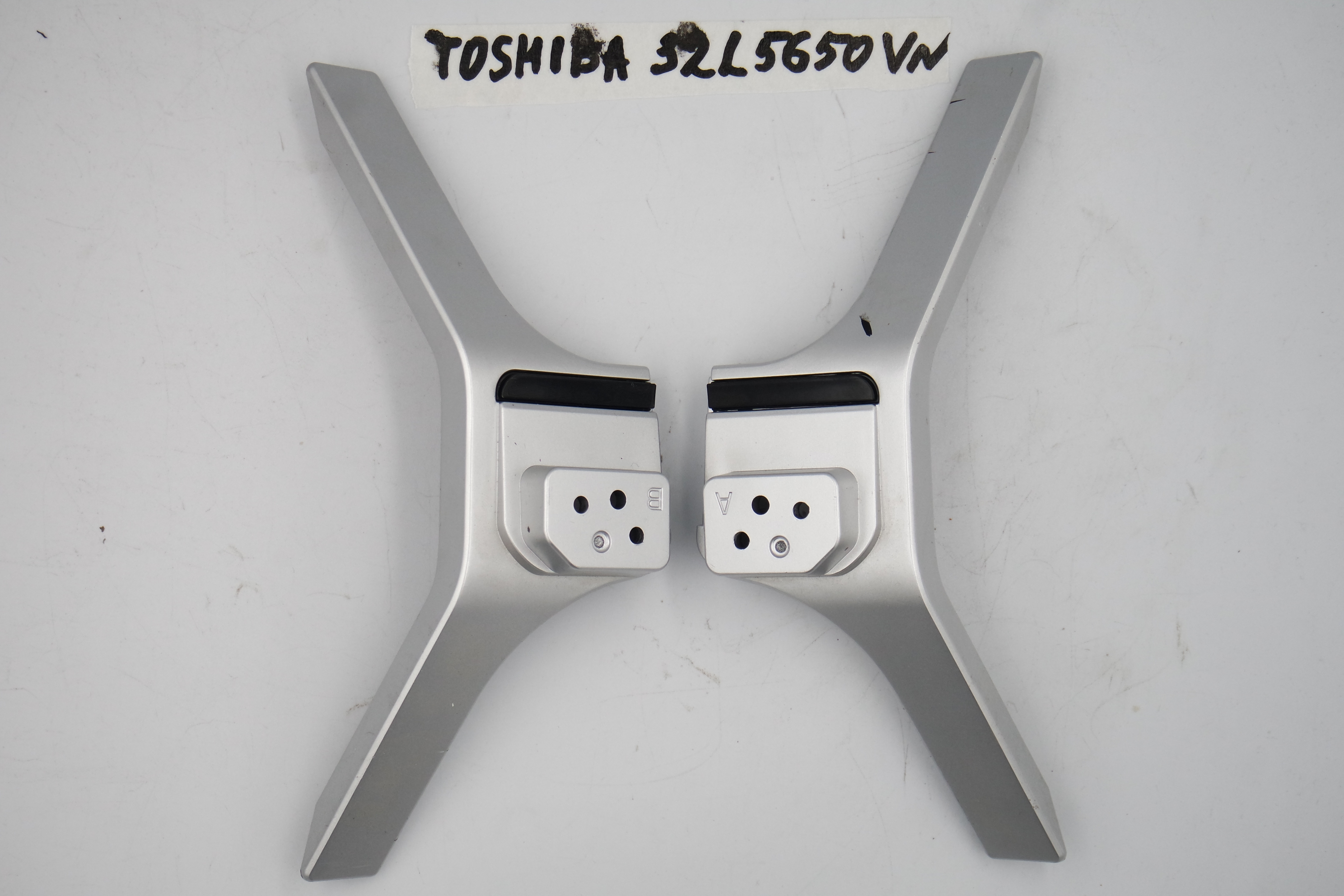 Подставка, ножка Toshiba 32L5650VN фото 1