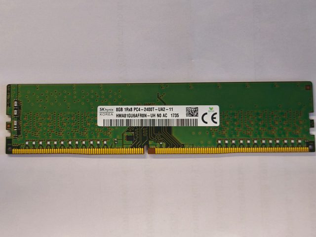 Оперативная память SK hynix 8GB DDR4 2400MHz DIMM HMA81GU6AFR8N-UH для ПК